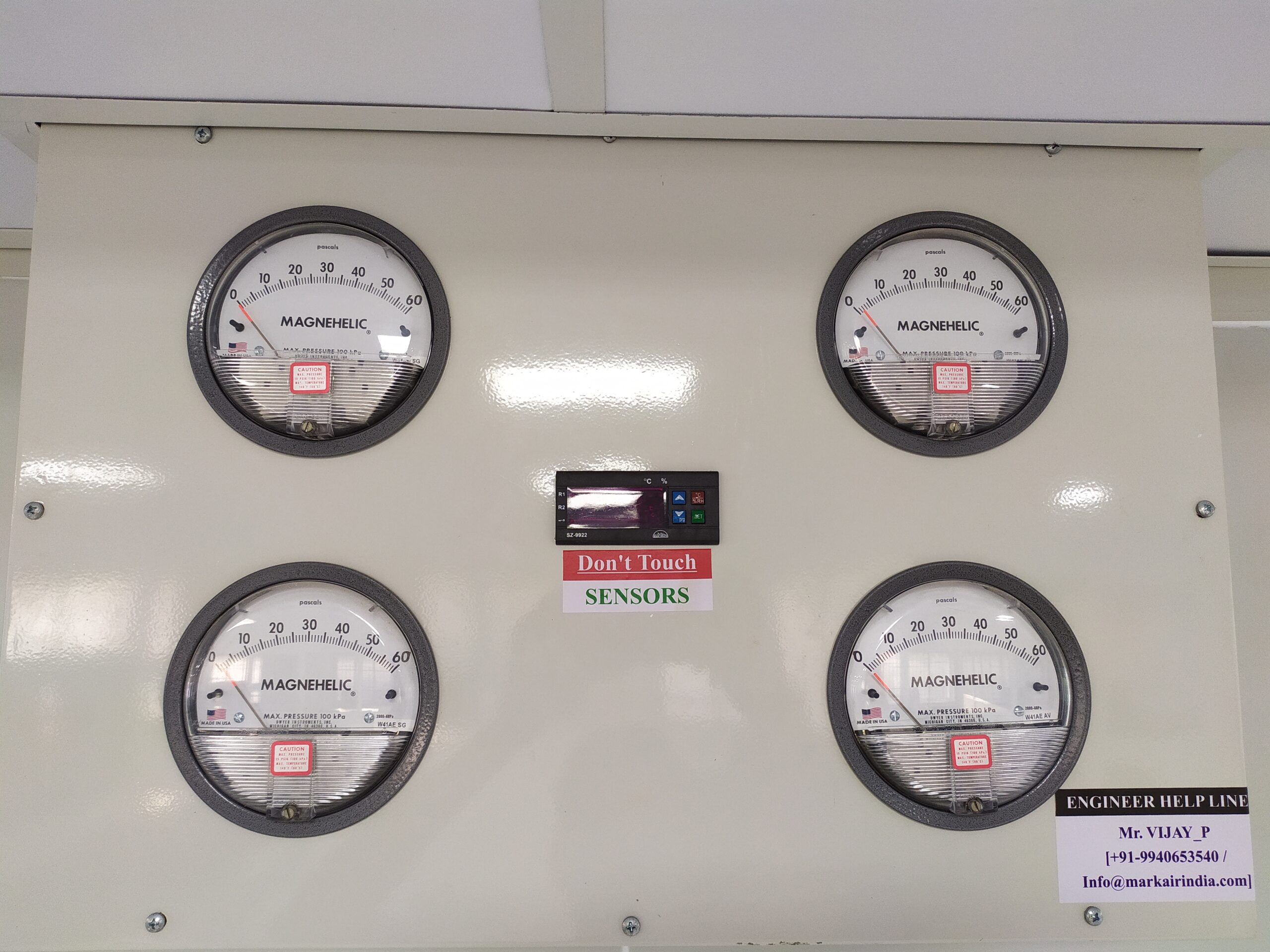 Room pressure monitors